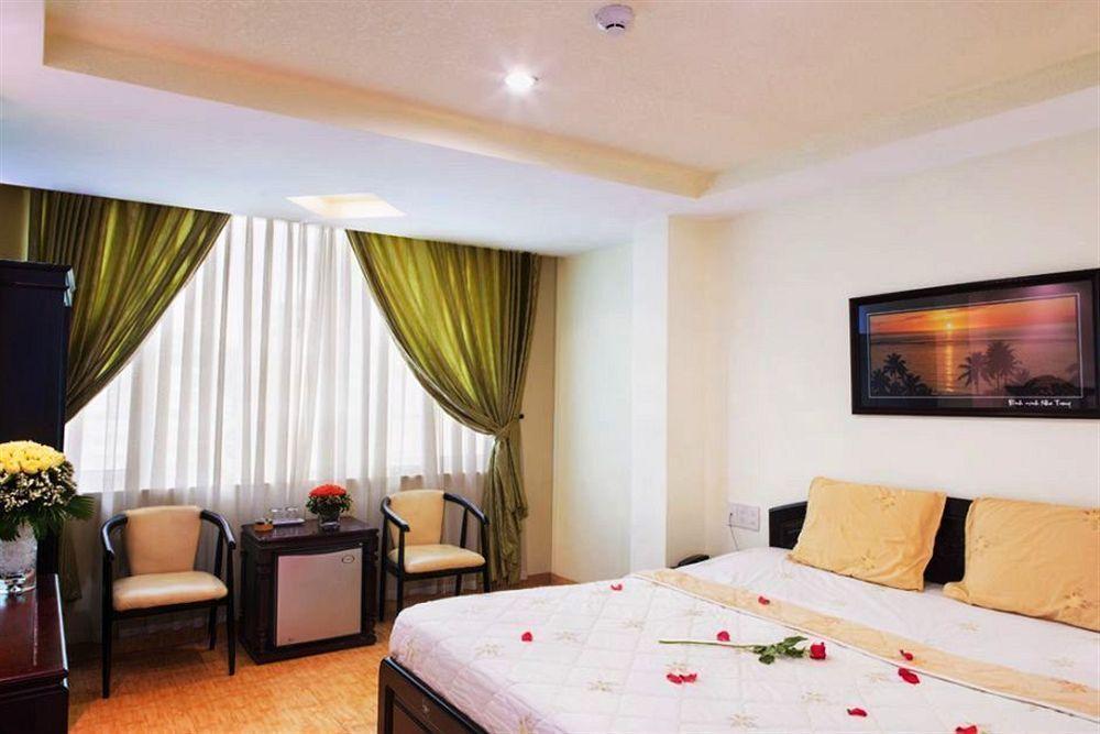 Mai Huy Hotel Nha Trang Exterior photo